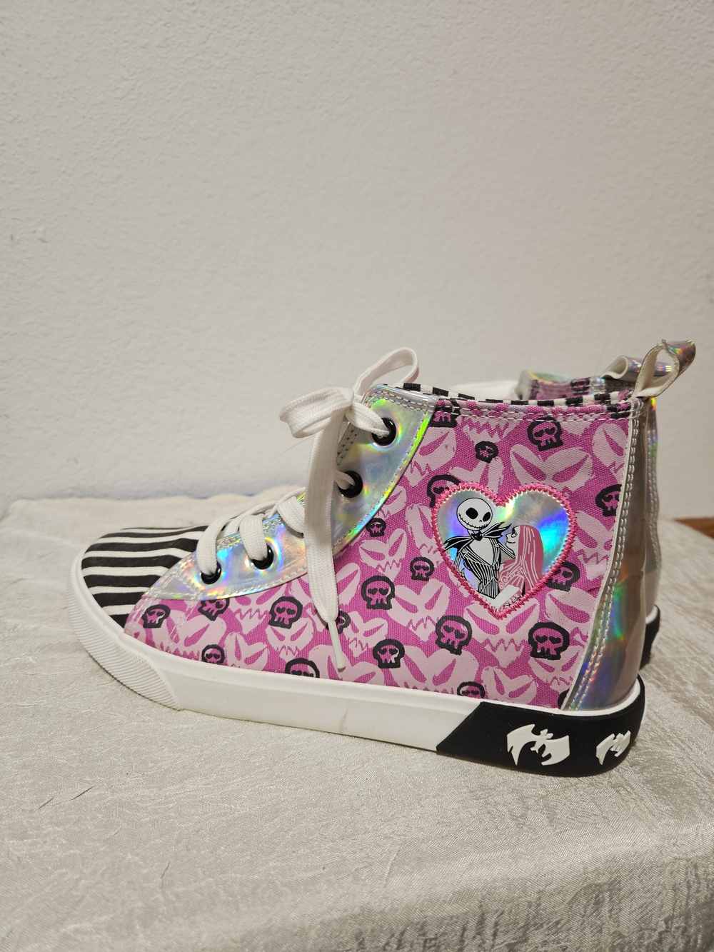 Kids' Pink Holographic High-Top Sneakers with Heart Patch